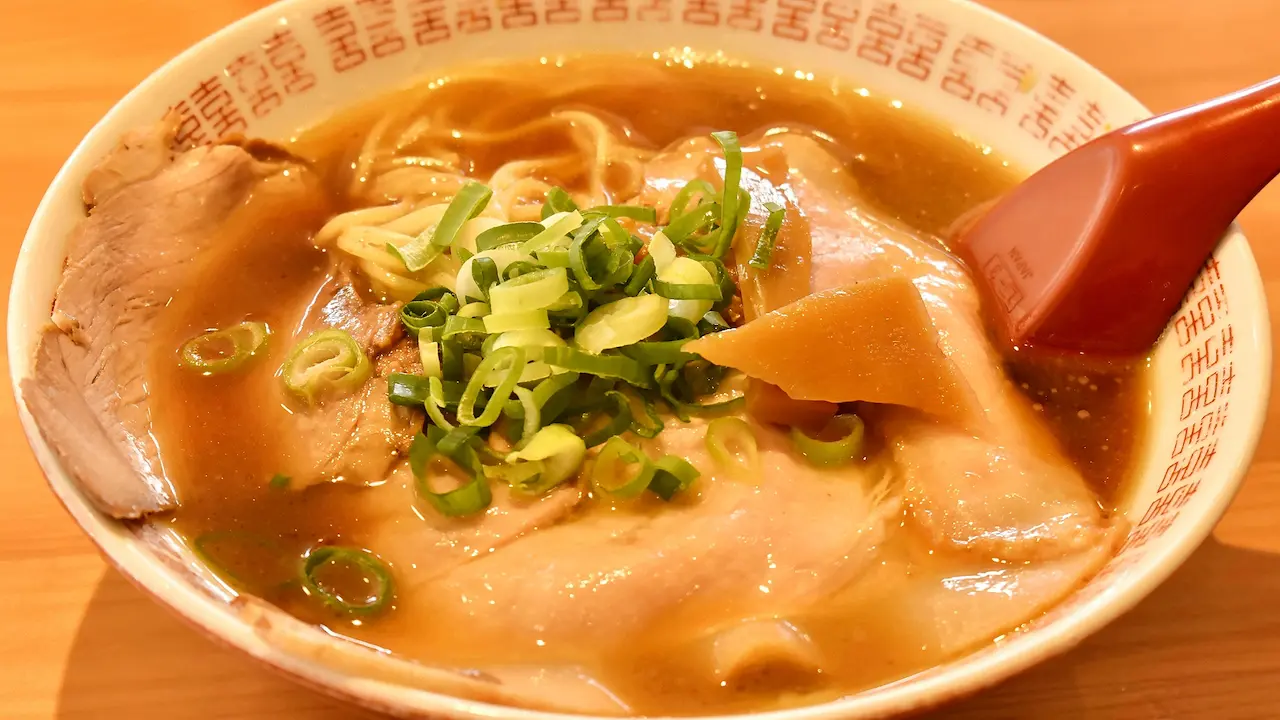 和歌山県で人気のおすすめ名物グルメ～濃厚豚骨醤油の和歌山ラーメン